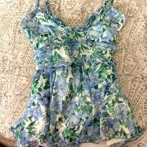 Blue and green flower print top new worn once